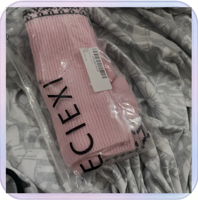No_456_Chunky Fair Isle Pink Knitted Sleeping Socks